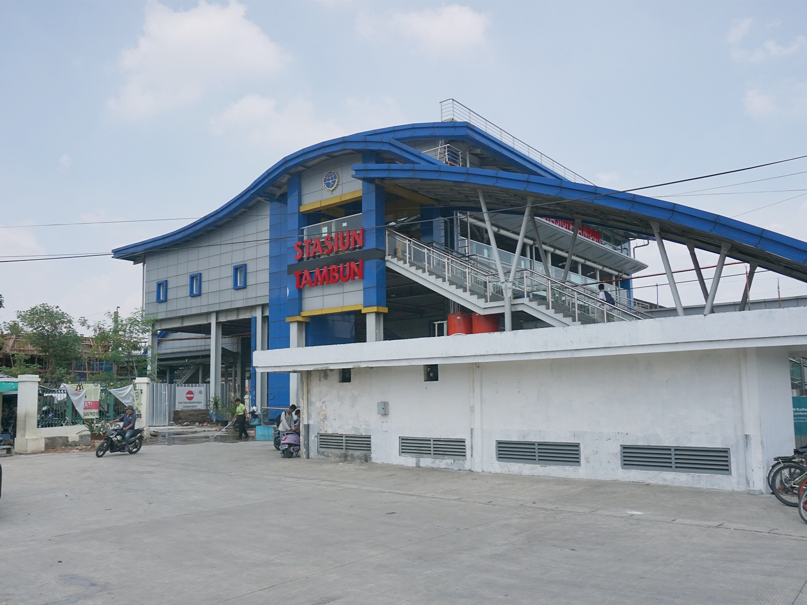  Stasiun Bekasi & Tambun